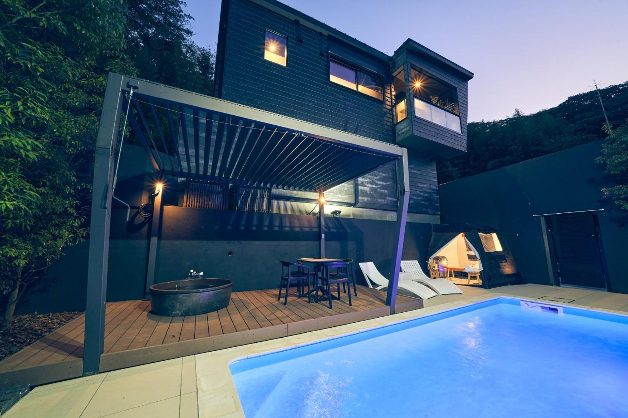 Villa ルクス箱根湯本 Lux Hakone Yumoto Exterior foto